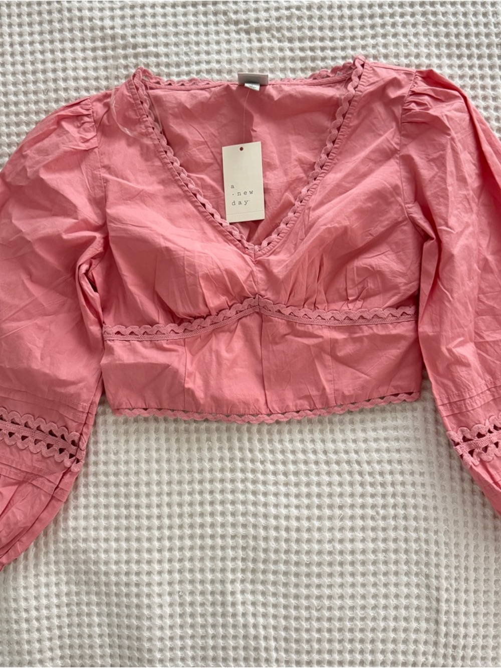 Long-Sleeve Eyelet Detail Top from A New Day NWT szS - Picture 3 of 8